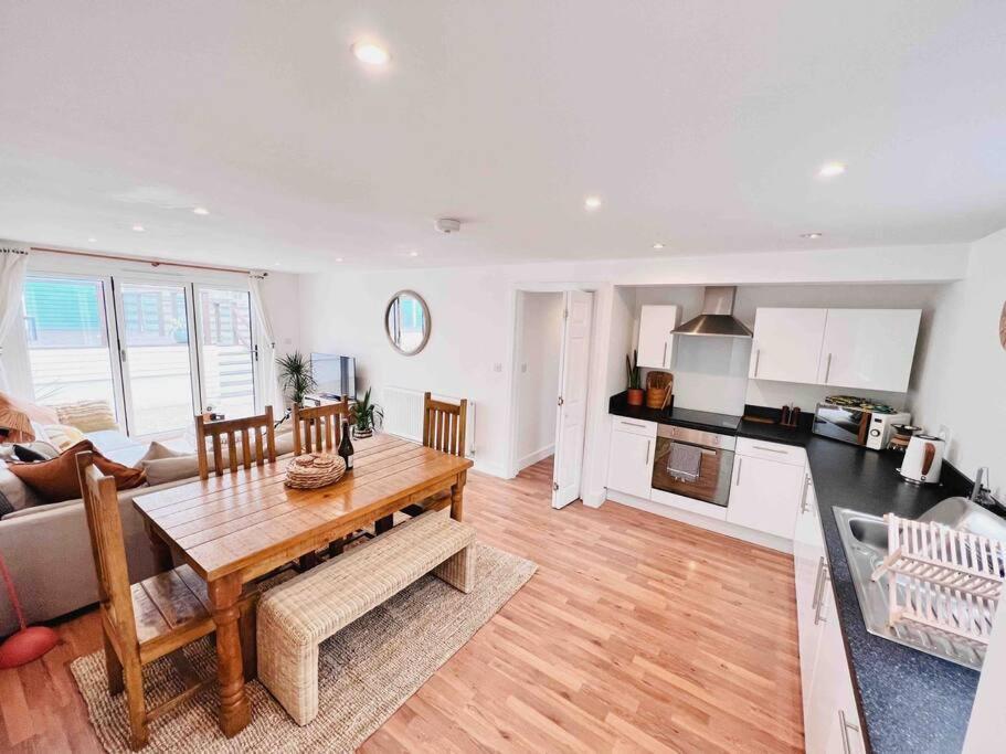 The Hideout - Newquay - Fully Stocked Eco Escape Villa Buitenkant foto