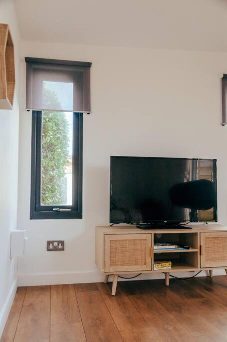The Hideout - Newquay - Fully Stocked Eco Escape Villa Buitenkant foto